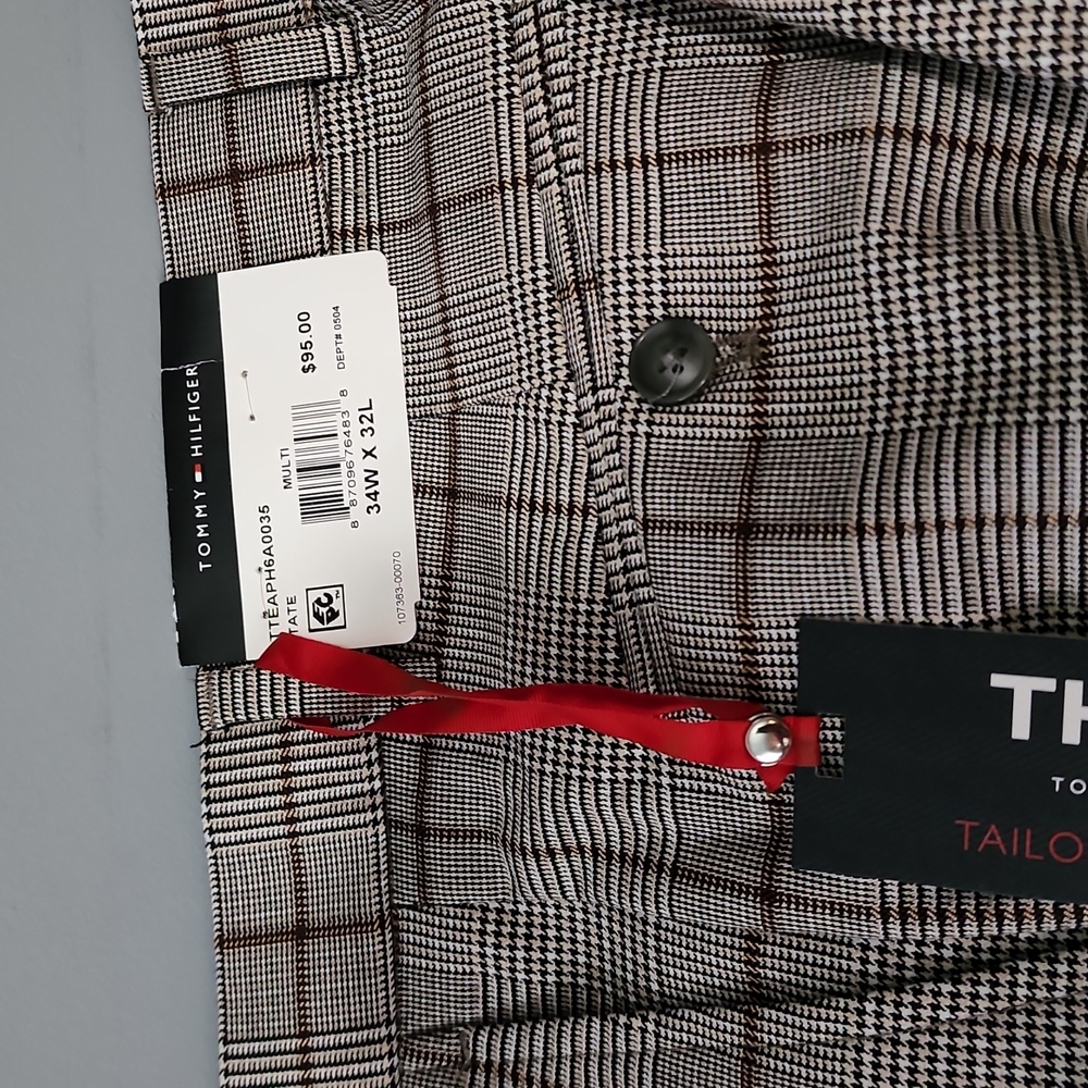 Plaid Tommy Hilfiger pants new with tags  34-32